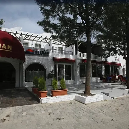 酒店 Serhan 3*